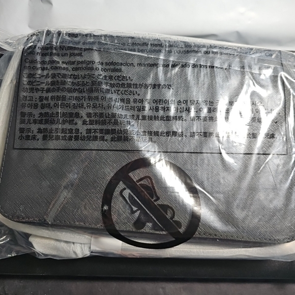 Michael Kors Jet Set Large East West Crossbody Black/Gold Saffiano Handbag Nwt - Picture 8 of 9